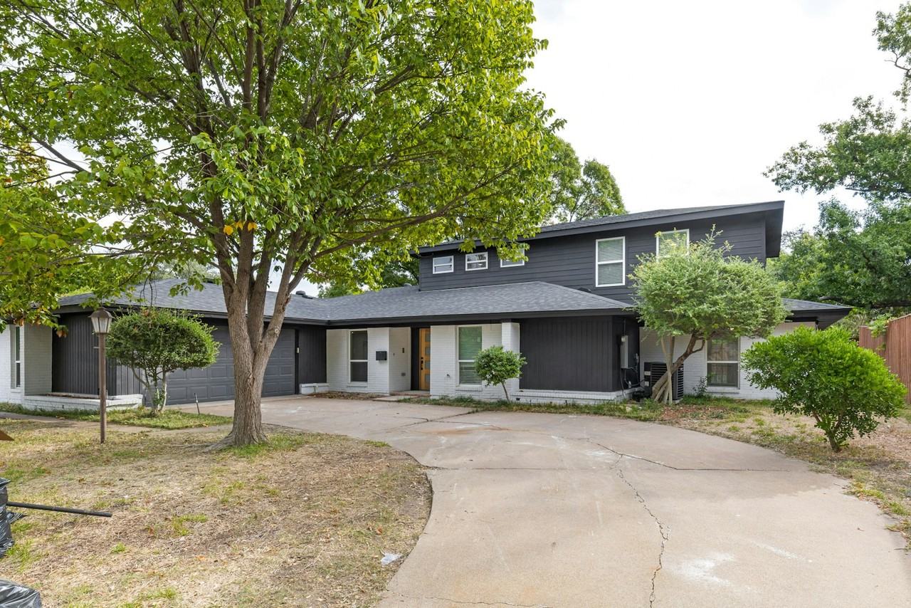 15655 Regal Hill Circle - Photo 2 of 27