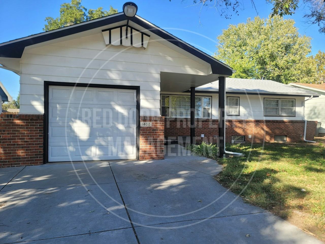 1402 W Lotus St - Photo 2 of 22