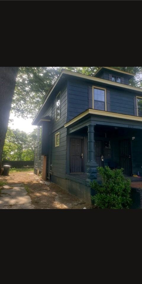 412 North Montgomery Street, Unit 202 - Photo 2 of 15