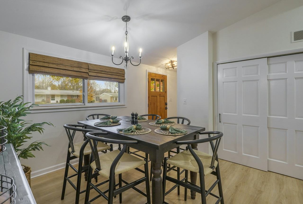 2804 Canterbury Road - Photo 4 of 24