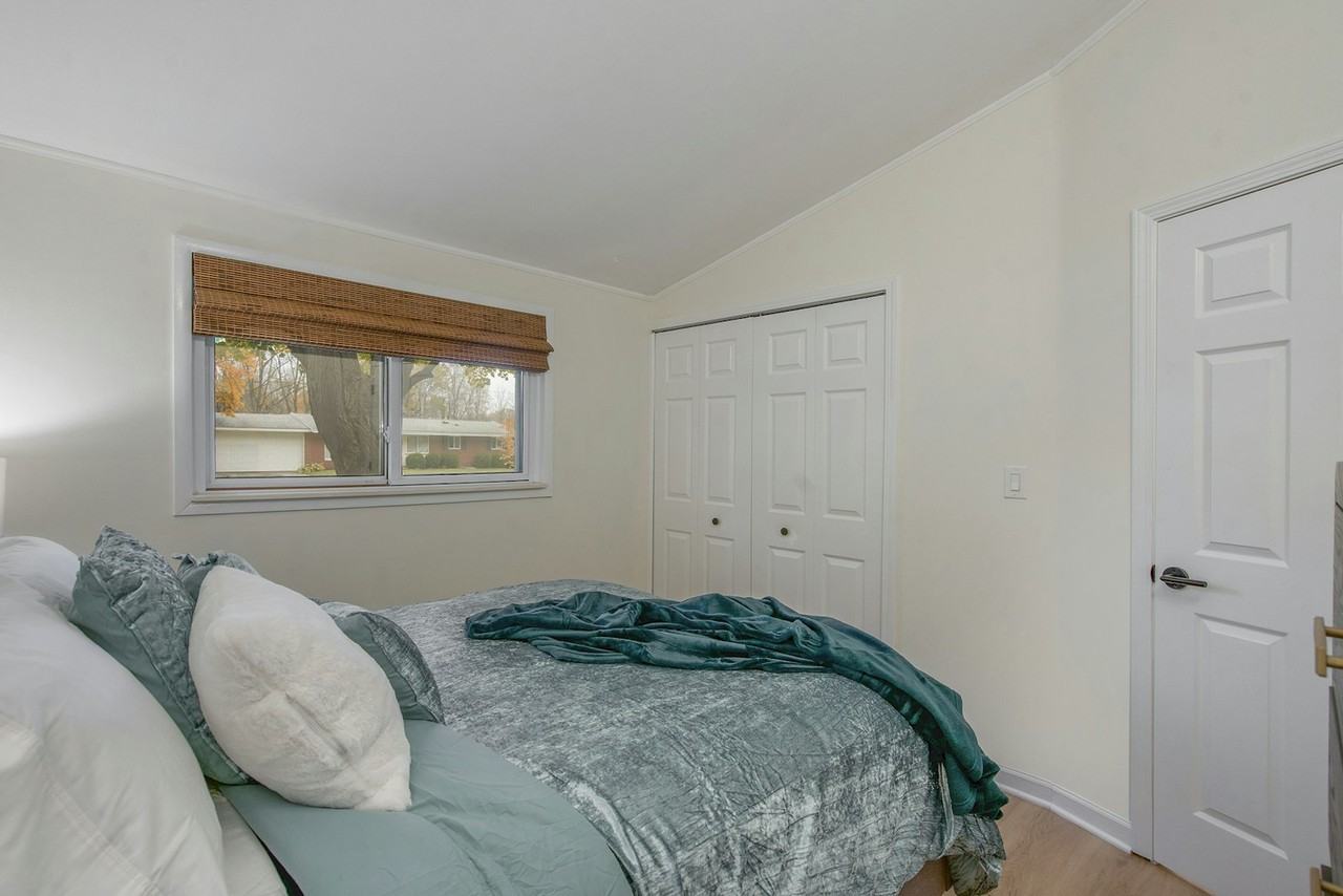 2804 Canterbury Road - Photo 7 of 24