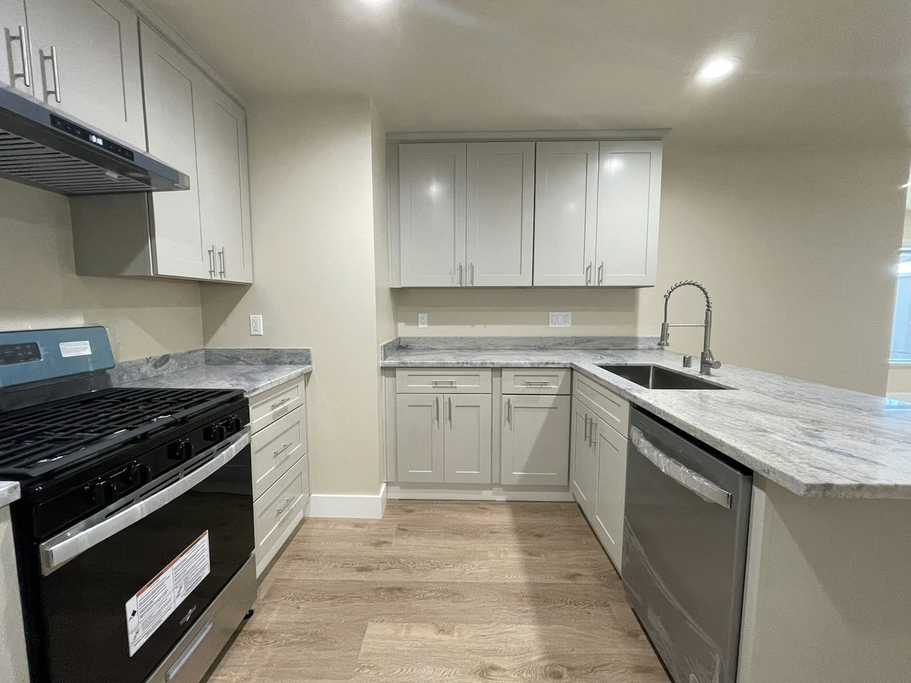786 Elm Street, Unit 15 - Photo 7 of 18