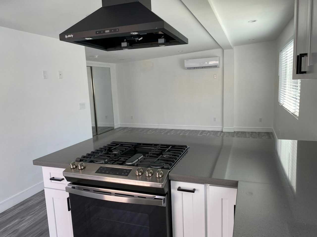 150 North Roberto Avenue, Unit 152 ROBERTO AVE - Photo 3 of 12