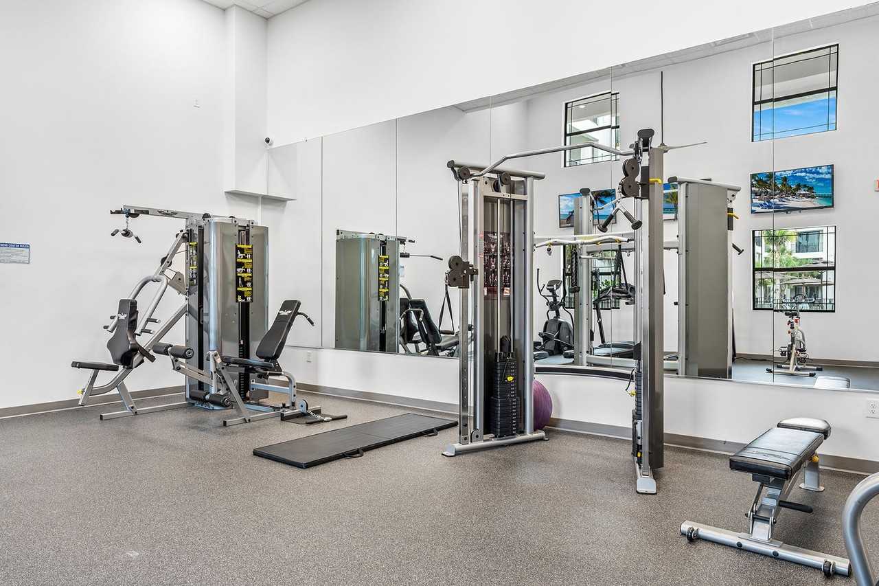 Cape West 91 Villa Apartments - Photo 5 of 9