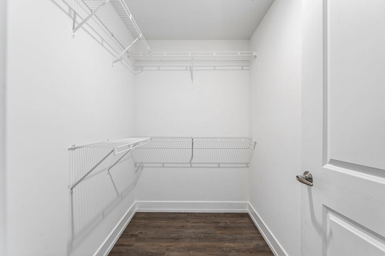 Cape West 91 Villa Apartments - Photo 7 of 29