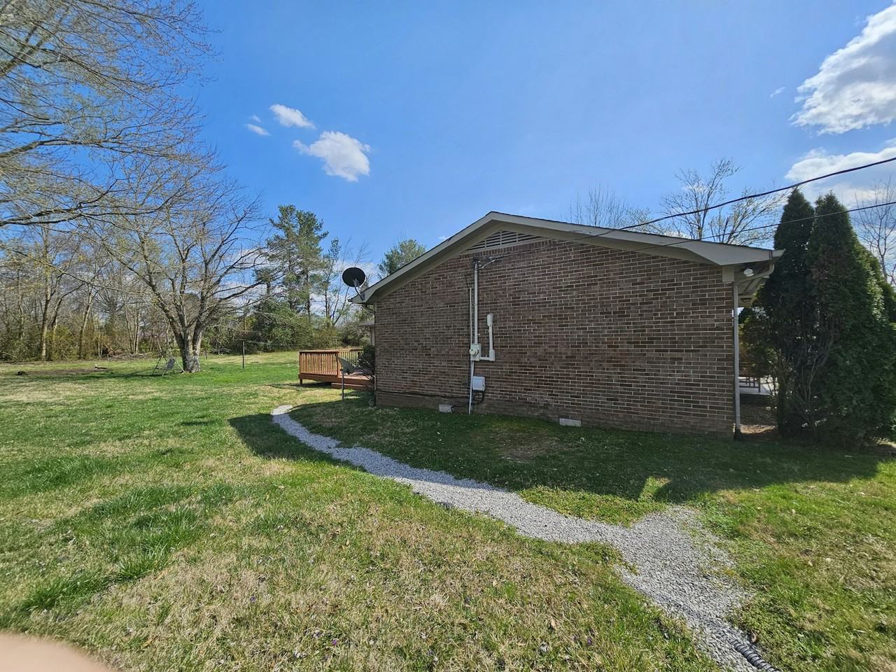 1135 Grandiose Drive - Photo 2 of 7