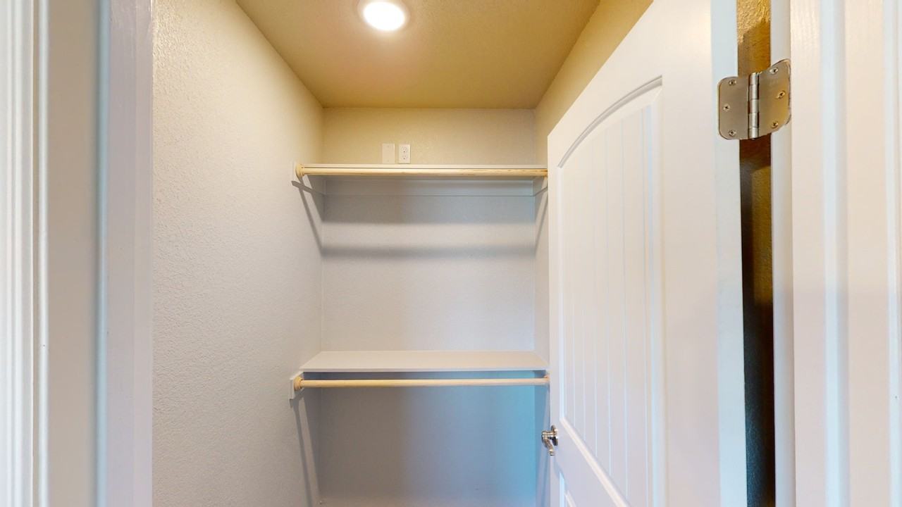 407 East Tonner Avenue - Photo 6 of 14