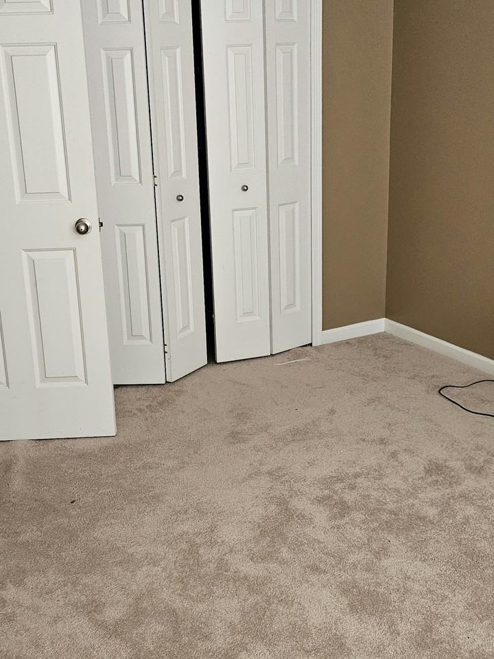 5044 COBBLESTONE CREEK , Unit Room 1 - Photo 3 of 13