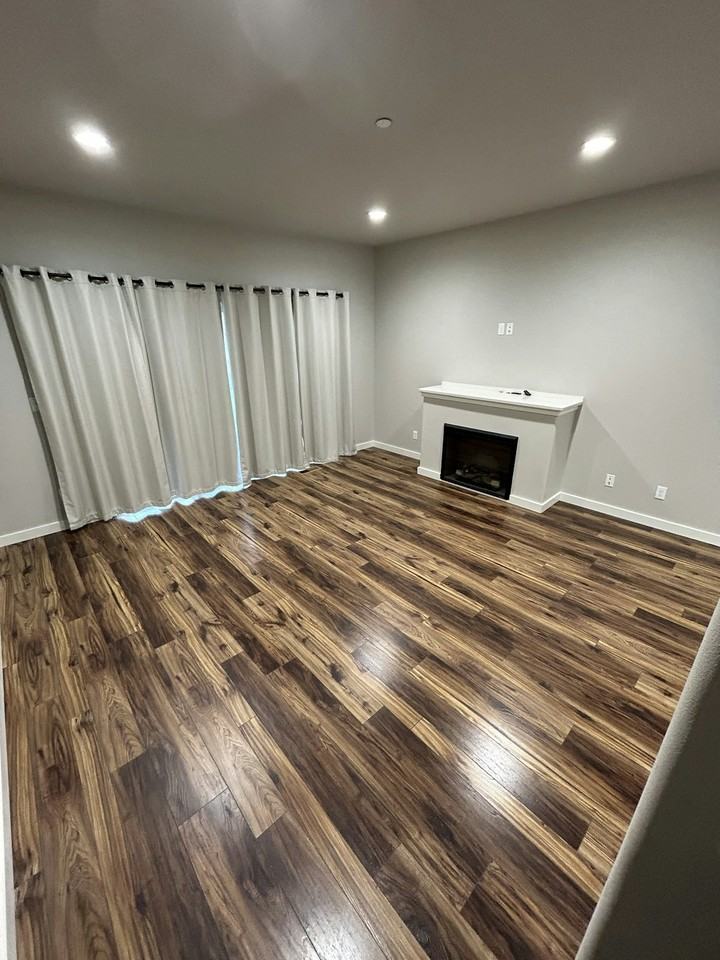 1524 Southeast Honeysuckle Loop, Unit A - Photo 5 of 15