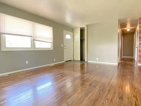 9407 Binney St - Photo 2 of 20