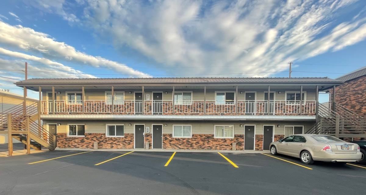 601 East North Street, Unit Studio A - Photo 5 of 8