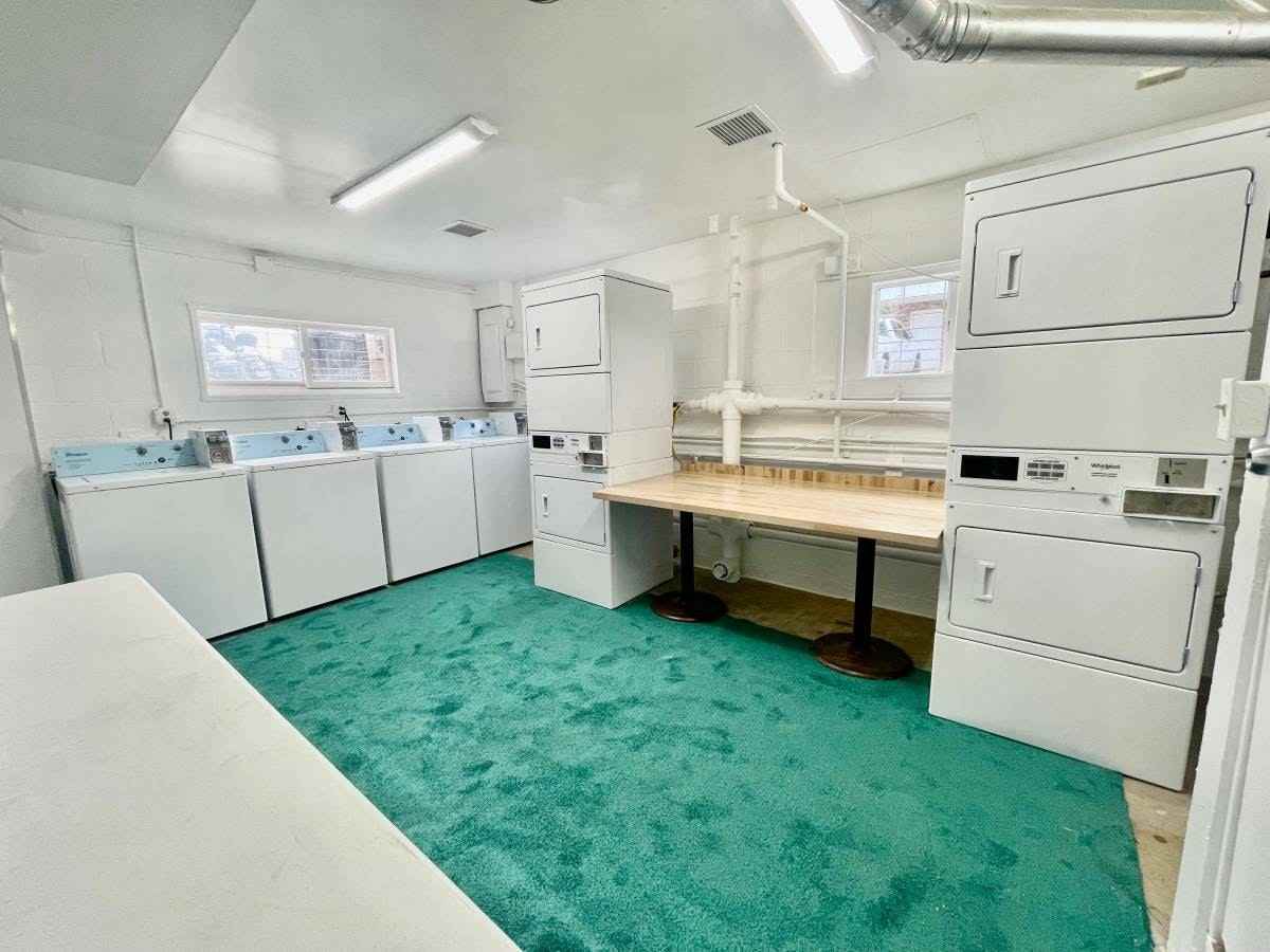 601 East North Street, Unit Studio A - Photo 7 of 8