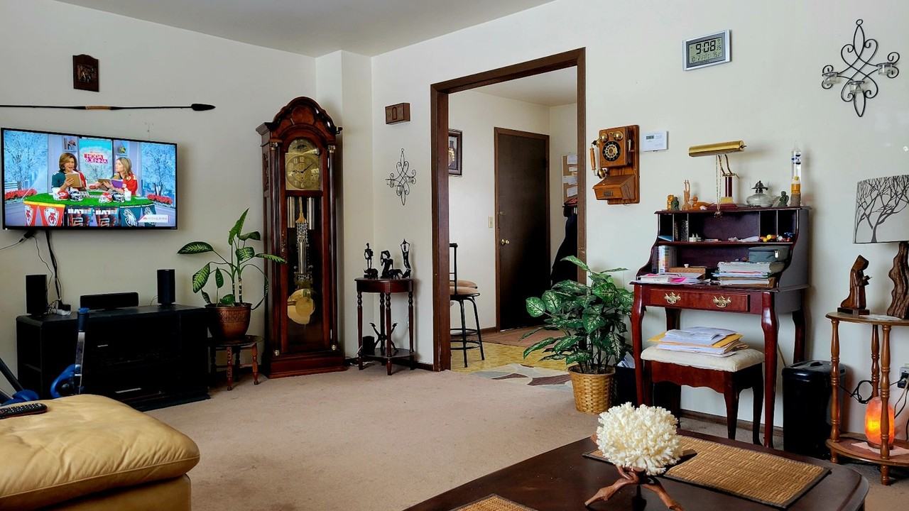 405 Forest Avenue, Unit 2A - Photo 2 of 7