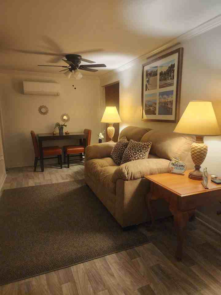 1360 Ellis Road, Unit Carriage  Room 2 B - Photo 3 of 7