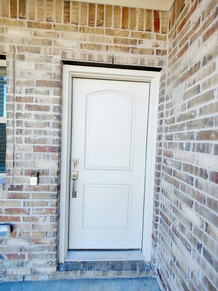 234 Griffith Drive - Photo 3 of 37