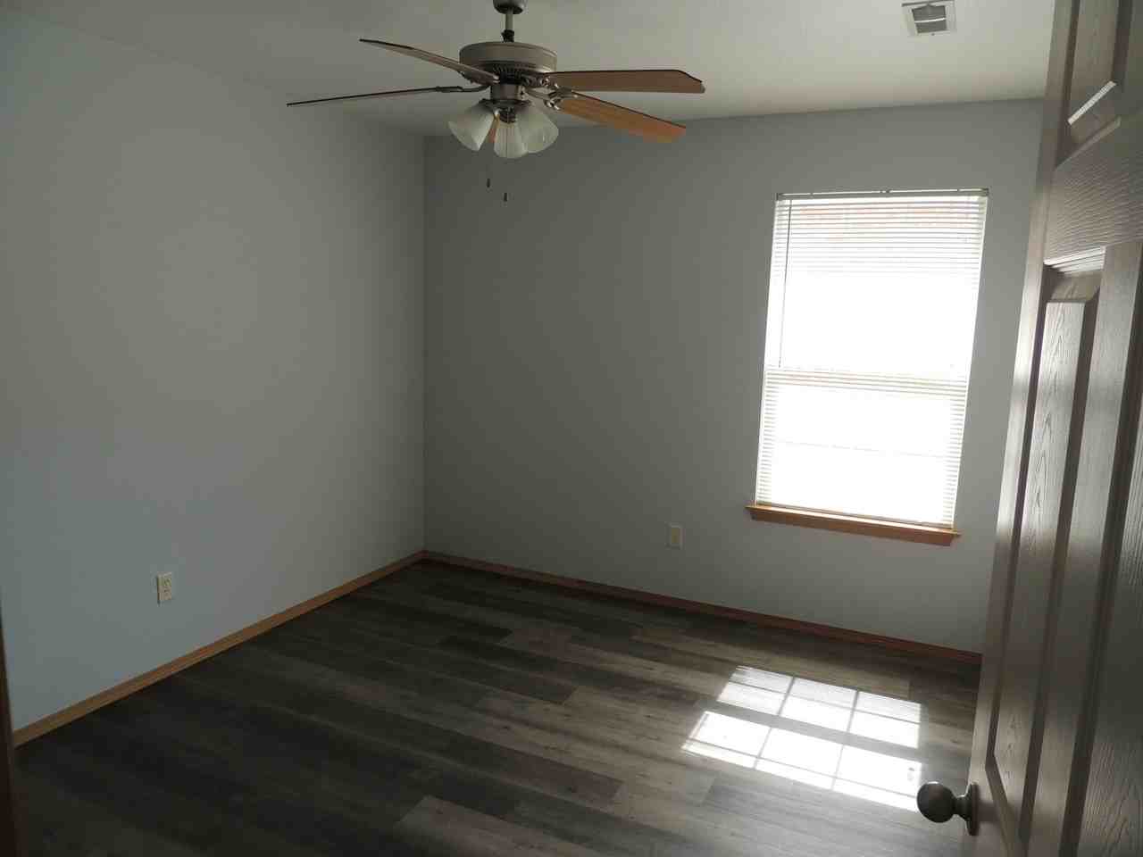 649 Rilynn Avenue - Photo 5 of 8