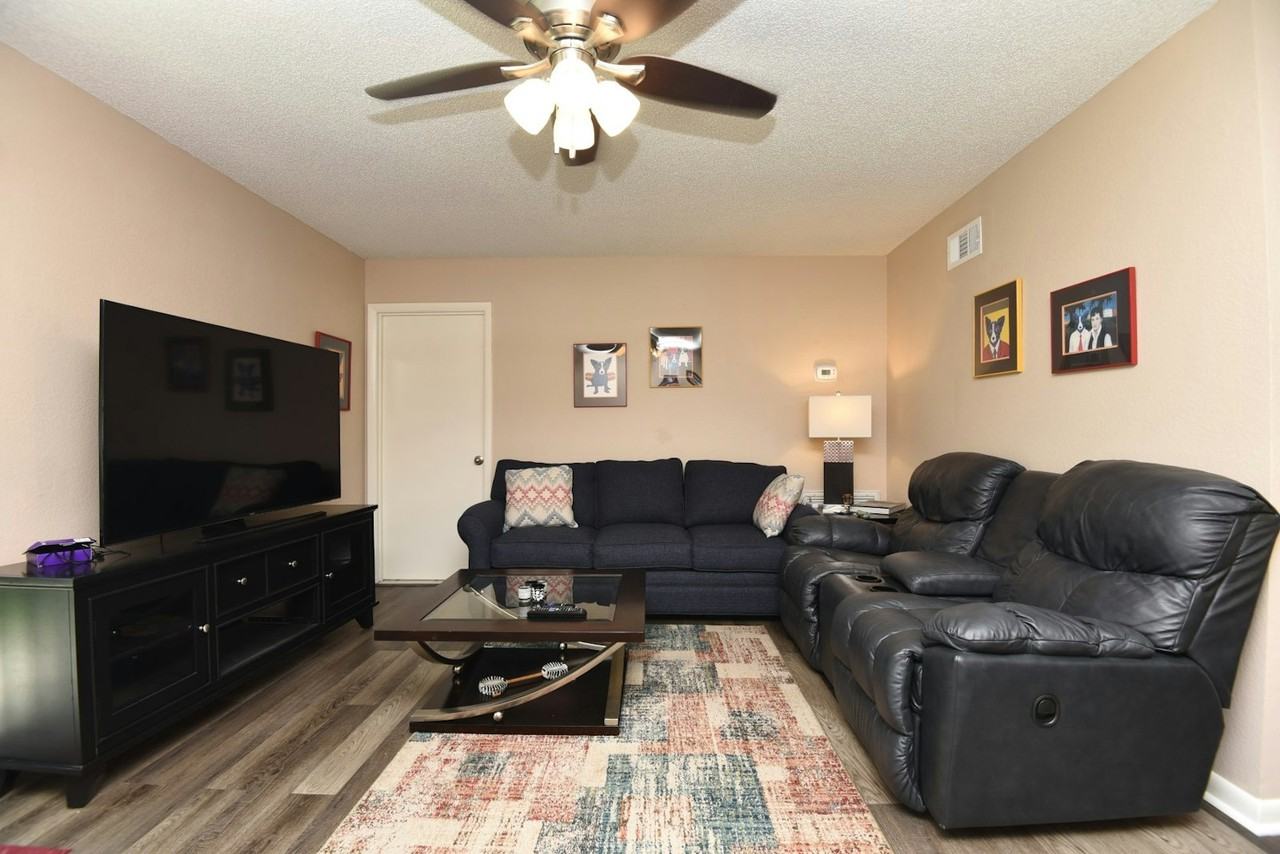 733 Laurel Bay Circle - Photo 2 of 22