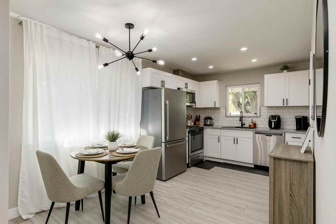 3944 Apple Blossom Way, Unit 3944 - Photo 6 of 22