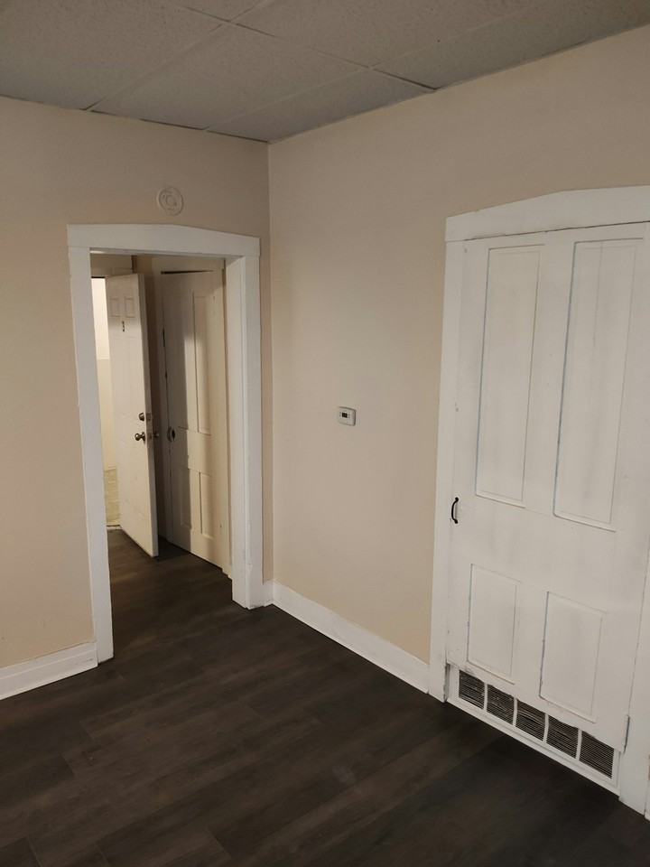 443 South 5th Street, Unit 3 - Photo 4 of 6