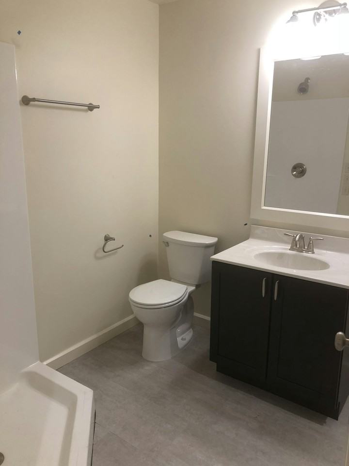 400 South Superior Street, Unit Loft 202 - Photo 3 of 10