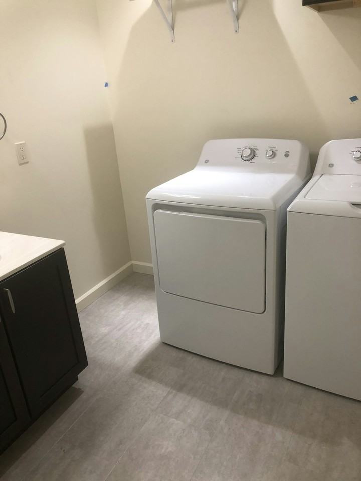 400 South Superior Street, Unit Loft 202 - Photo 4 of 10