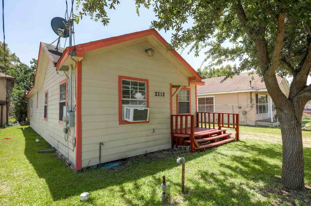 2312 Carolina Avenue - Photo 4 of 20