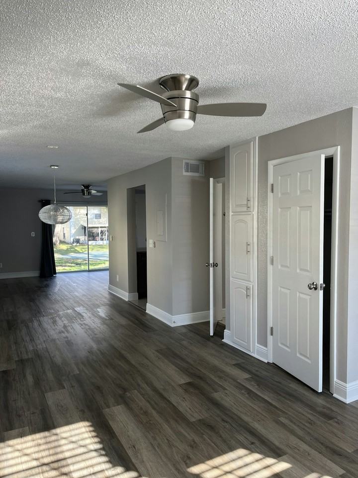 5114 Sunridge Palms Drive - Photo 3 of 25