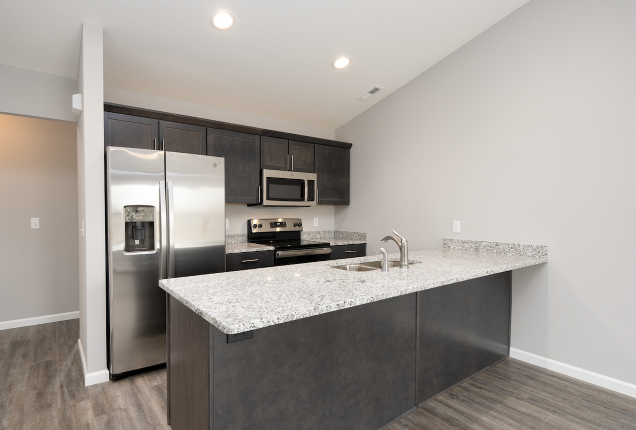 Somerset Townhomes and Villas - Photo 4 of 50