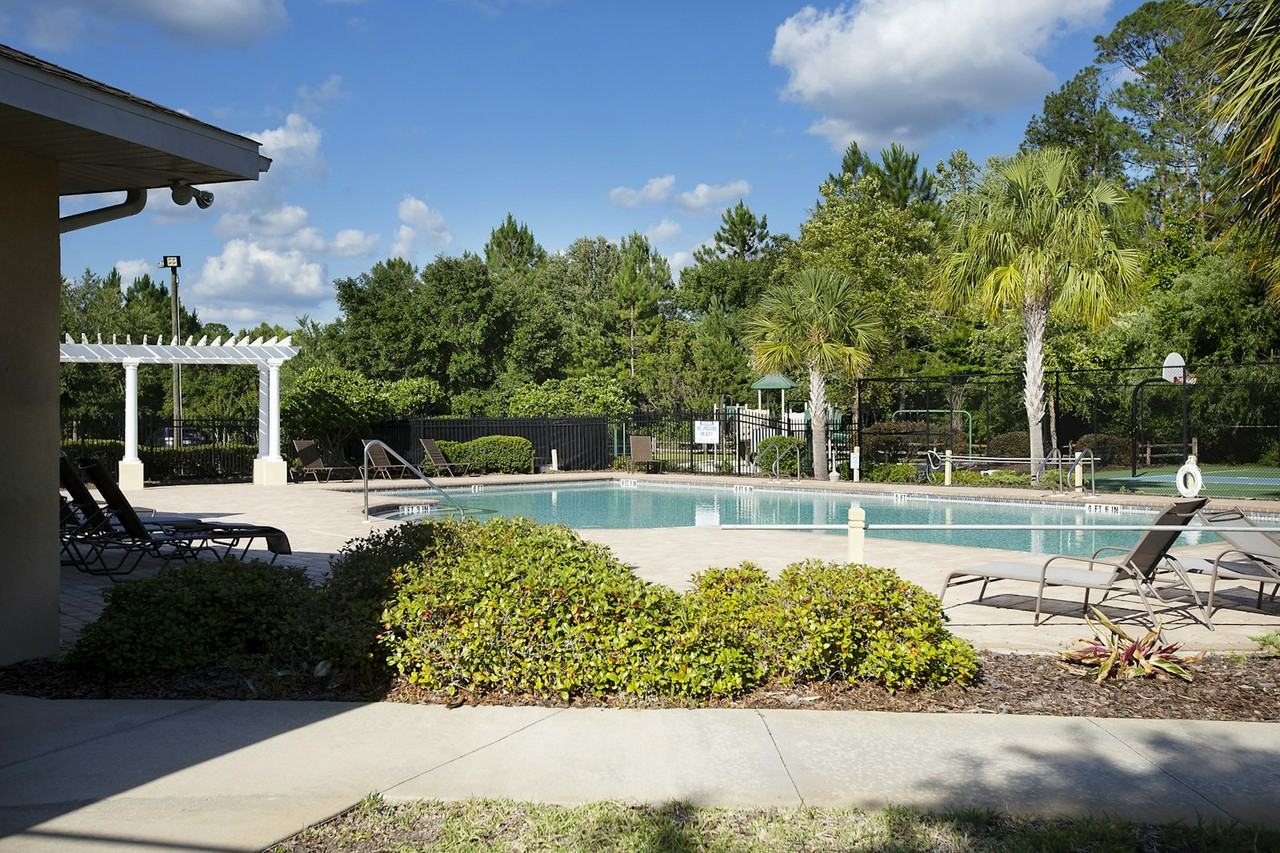 5116 Northwest 21st Drive - Photo 4 of 19