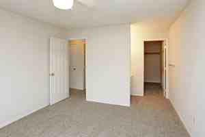 featured image of 1860 52nd St E