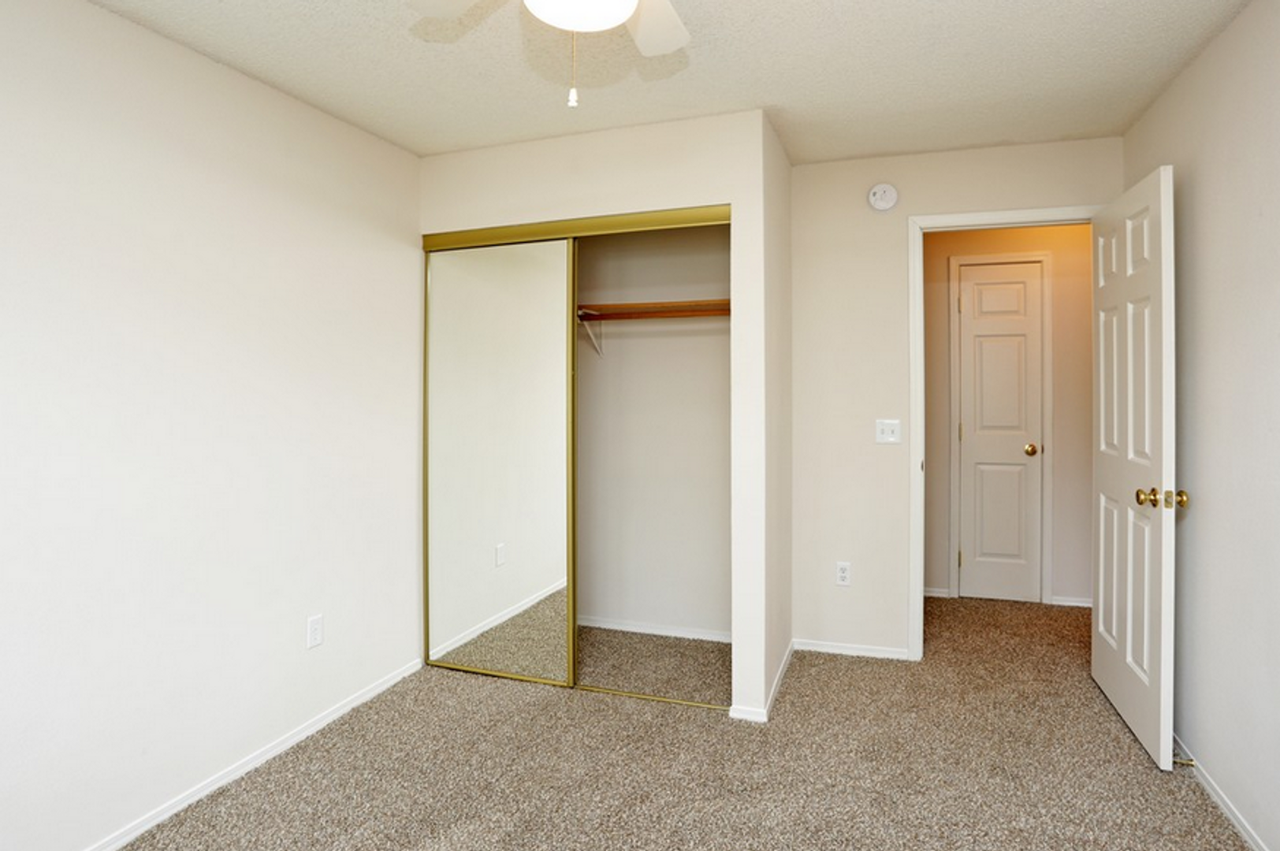 PEARLWOOD ESTATES - Photo 4 of 50