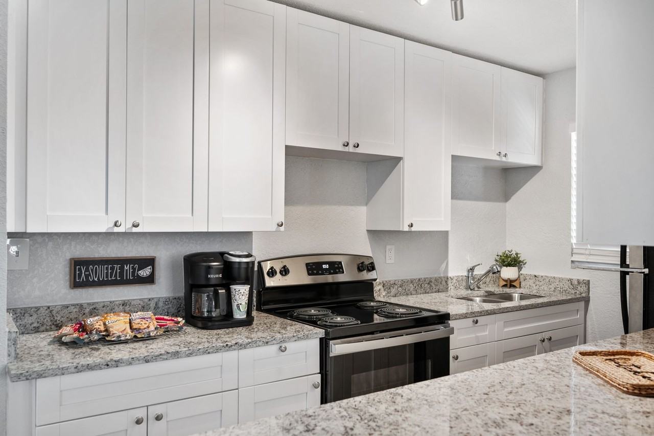 Indian River Shores Apartments - Photo 6 of 27