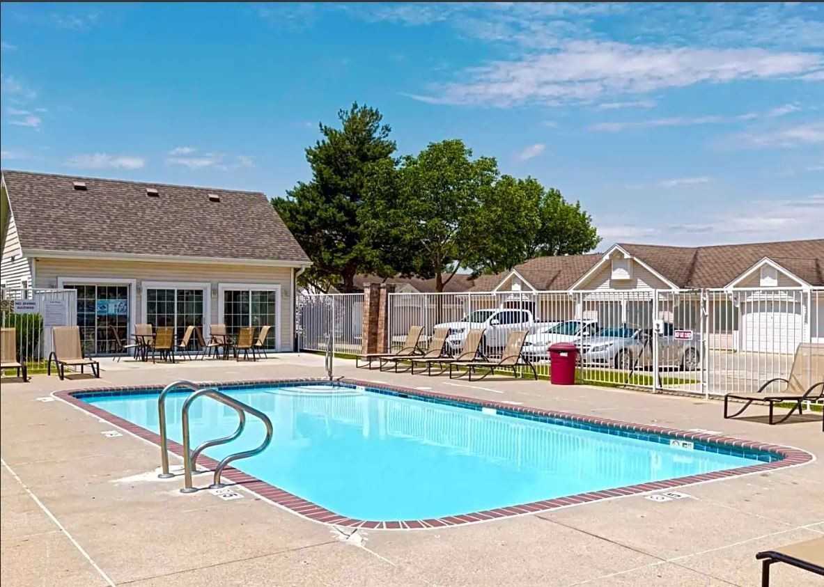 Westbrooke Apartments - Photo 4 of 25