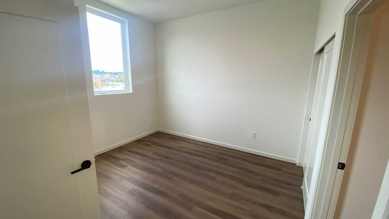 Market Flats Apartment Building - Photo 6 of 12