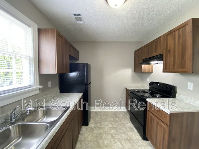 2510 S Cross St - Photo 3 of 6