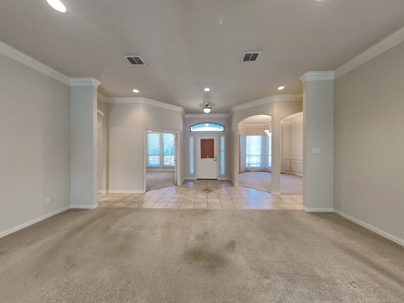 1026 Belmont Dr - Photo 2 of 19