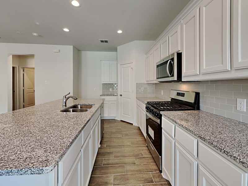 1629 Briar Hunt Dr - Photo 5 of 17