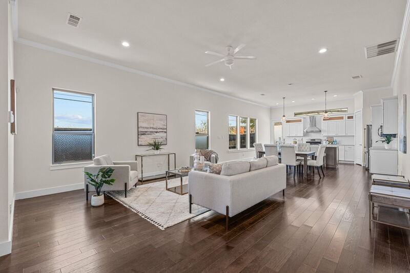 600 Melba St - Photo 7 of 32