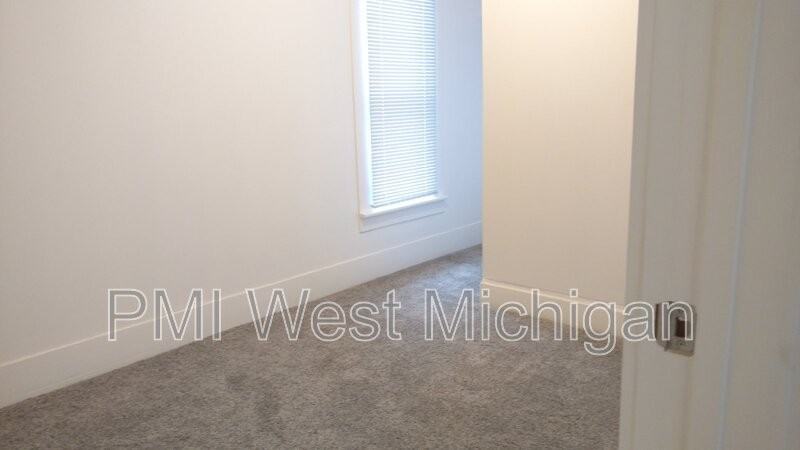 921 Dayton Street Southwest #2 - Photo 6 of 8