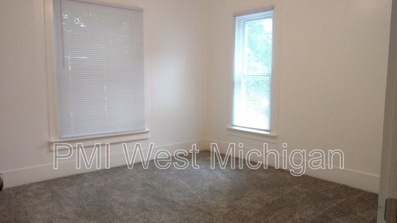 921 Dayton Street Southwest #2 - Photo 7 of 8