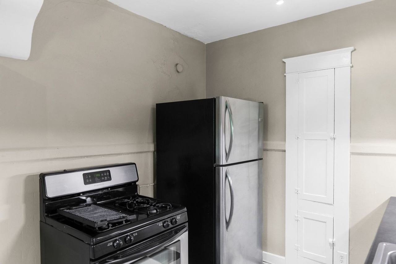 Flanagan Flats - Photo 5 of 19