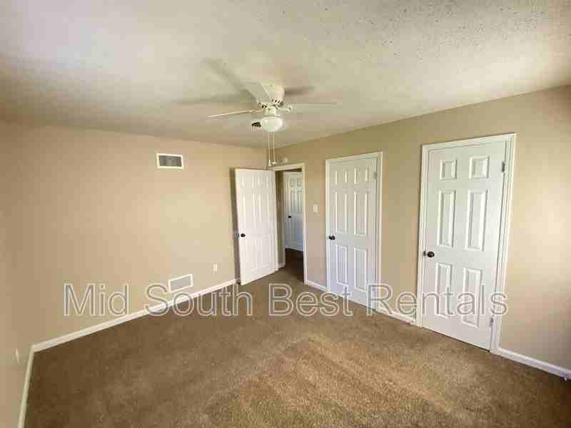 1745 Winston Dr - Photo 3 of 8