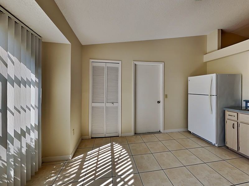 2772 Sweet Springs St - Photo 4 of 22