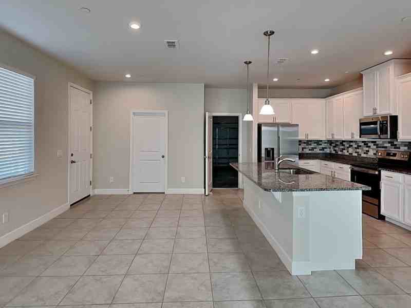 1946 Holden Ridge Ln - Photo 5 of 22