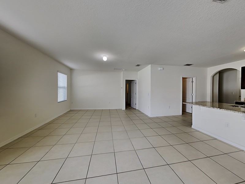 320 Aberdeen Dr - Photo 2 of 23