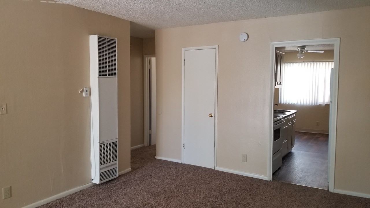 CENTURY PARK property - Photo 7 of 20