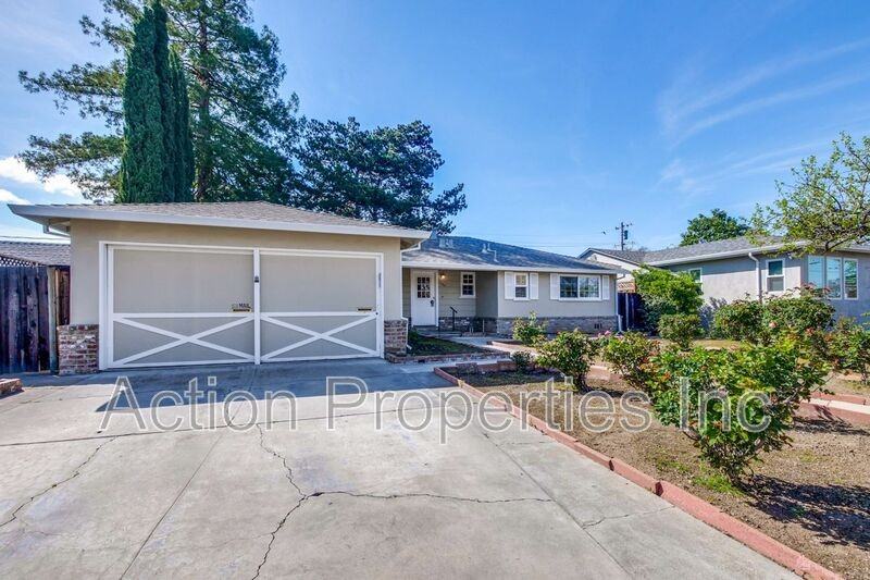 1744 Peartree Ln - Photo 3 of 44