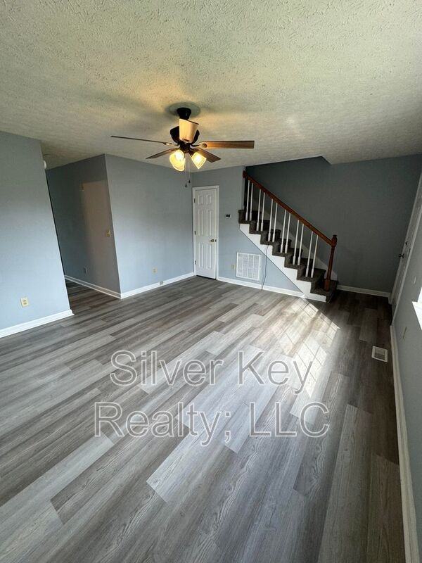 Elliott St #1108 - Photo 4 of 14