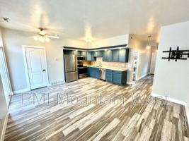 featured image of 55 Peregrine Ln #6