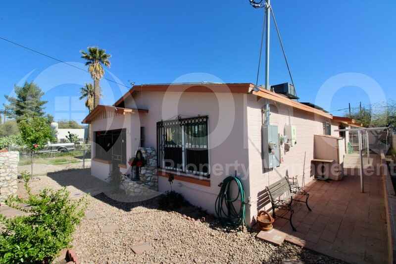 429 W Rosales St - Photo 2 of 21